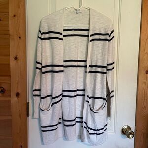 Madewell Womens sweater S
Open front
White/blue stripe